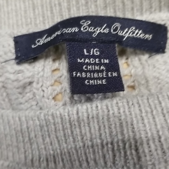 American Eagle Outfitters 3/4 Sleeve Gray Sweater - Picture 2 of 2
